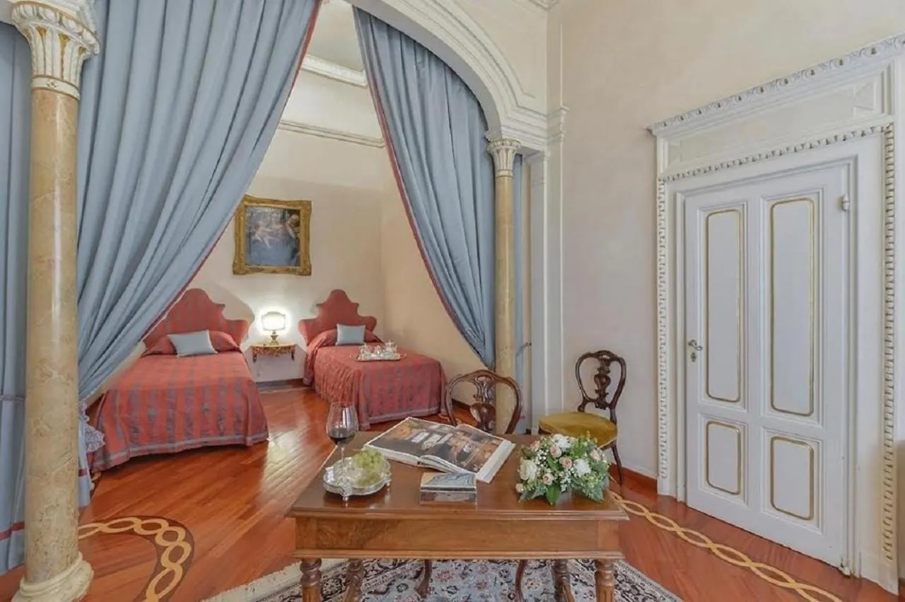 Apartment Maggio Palace By Vacavilla Florence