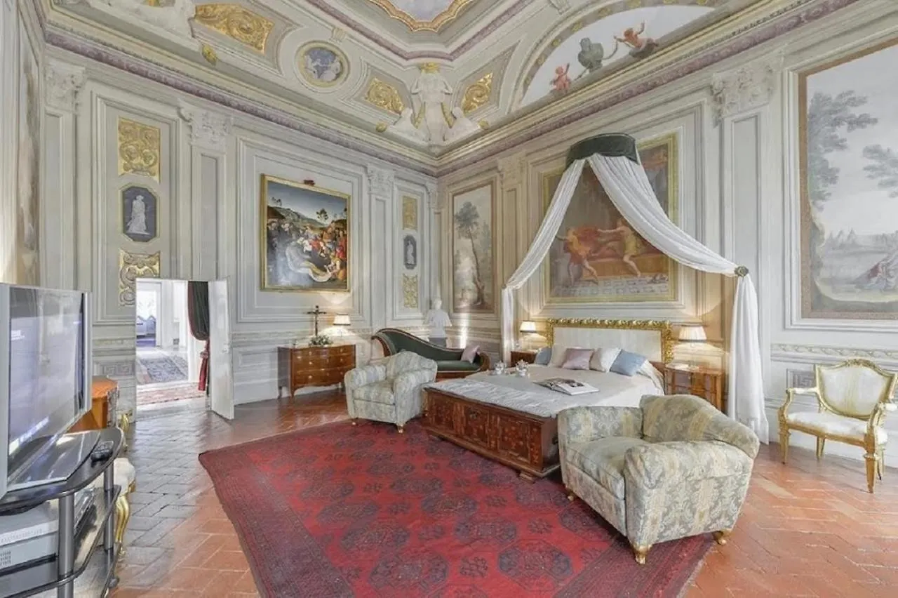 Maggio Palace By Vacavilla Florence Italy