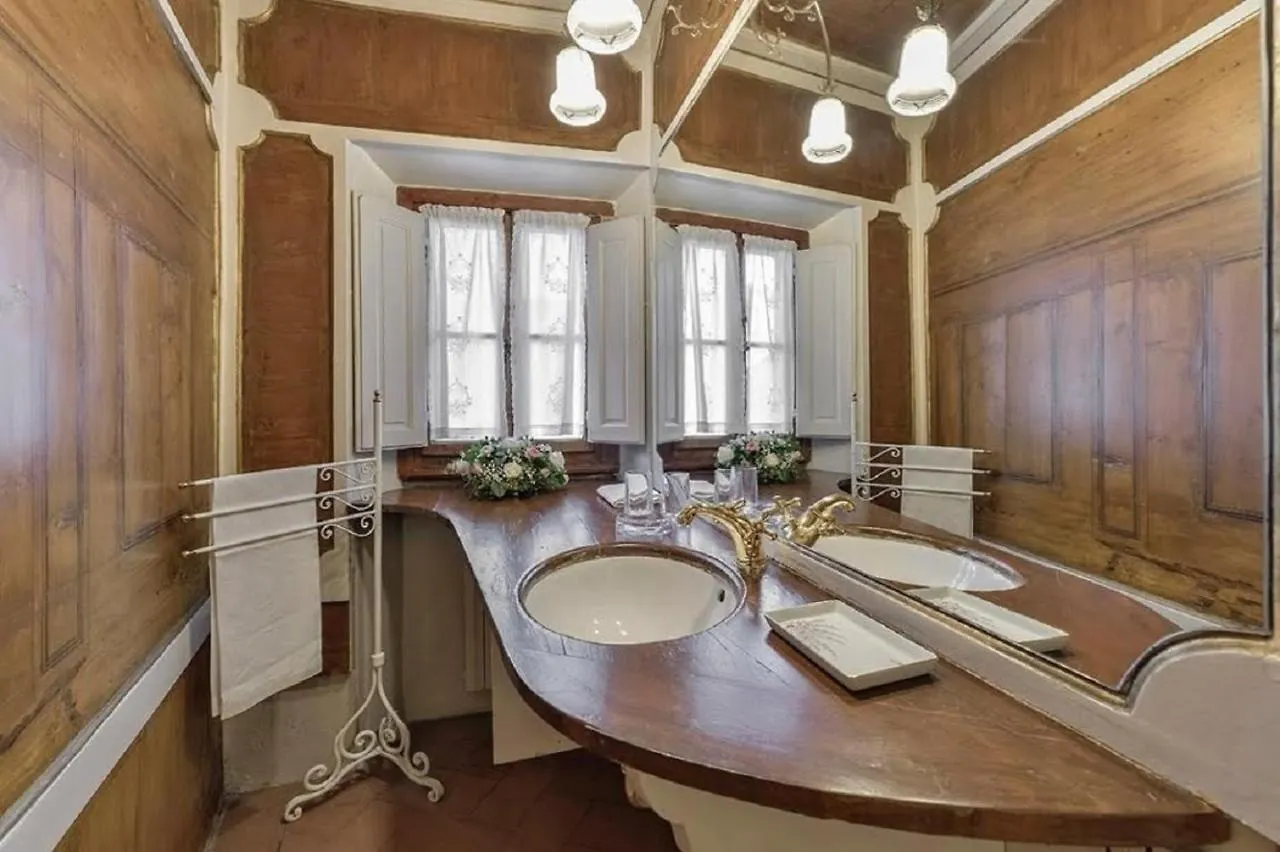 Apartment Maggio Palace By Vacavilla Florence